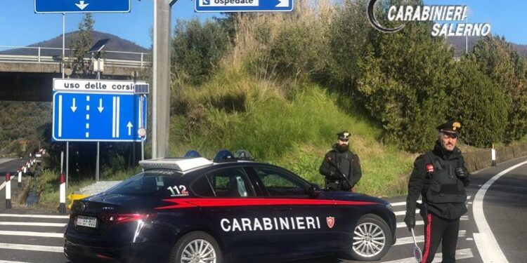 Detenzione e spaccio di droga: 18enne di Pollica ai domiciliari