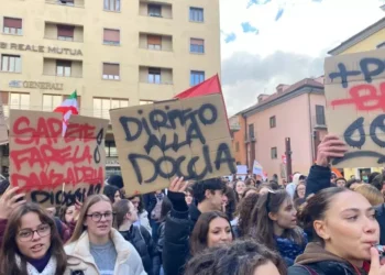 Emergenza idrica in Basilicata: gli studenti protestano in piazza a Potenza