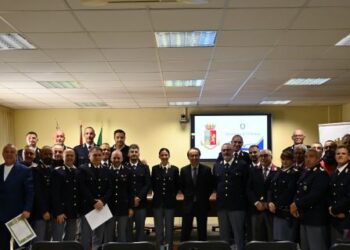 Il Questore di Potenza premia gli agenti di Polizia che si sono distinti. Tra loro il valdianese Vito Pica