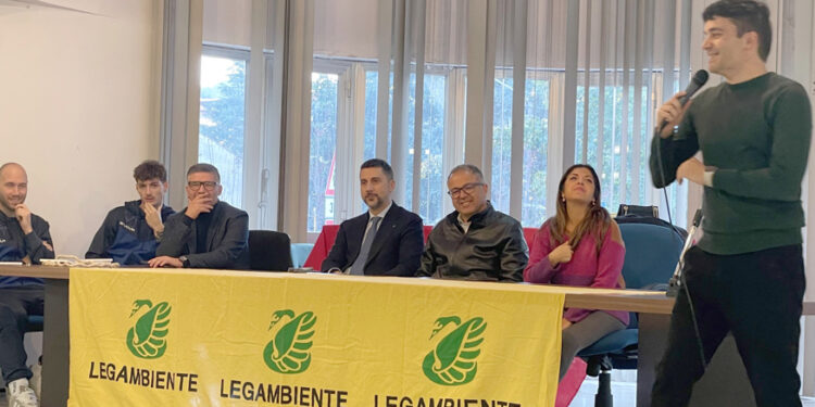 “Festa dell’Albero” a Cava de’ Tirreni: piantati 5 alberi donati dalla Bcc Monte Pruno