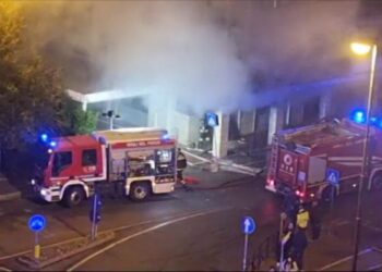 Incendio dopo esplosione in un ex ristorante a Potenza. Indaga la Polizia