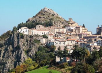 Gravi atti vandalici nel comune lucano di San Fele