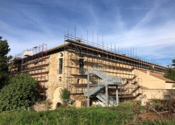 Certosa di Padula: Pellegrino richiede in Consiglio regionale la rimozione della scala di metallo