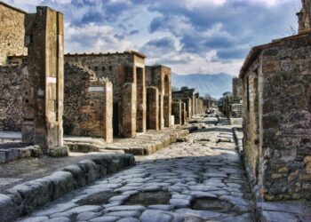 Ingresso agli scavi di Pompei a numero chiuso. Il direttore Zuchtriegel: “Misura per tutelare i visitatori”