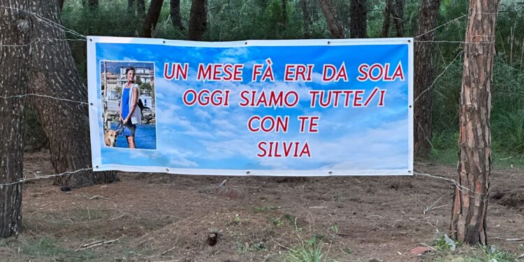 Castellabate: la comunità ricorda Silvia Nowak. Alla marcia presente anche il compagno indagato