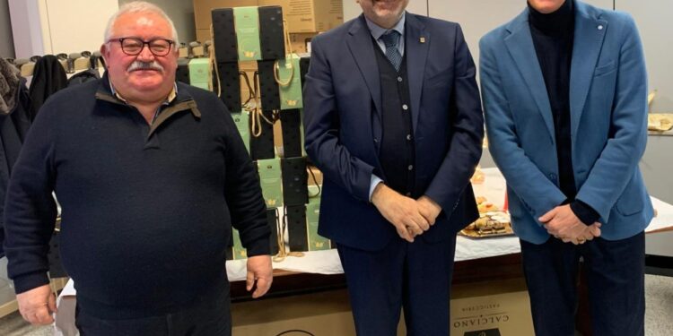 Il Natale solidale dell’ASP di Potenza, donati 100 panettoni ai piccoli dell’Hospice Pediatrico di Lauria