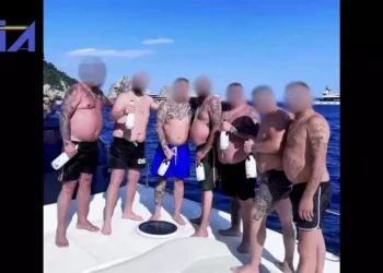 Il clan degli scissionisti “educa” giovani all’estorsione: 53 arresti a Napoli