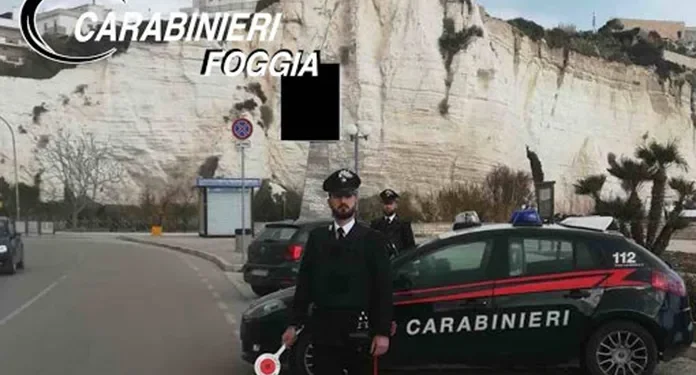 Esplosivo per “svaligiare” i bancomat di Campania e Basilicata: 8 arresti