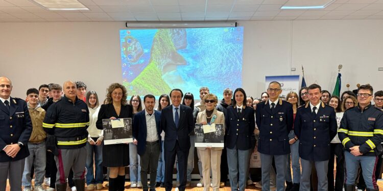 La Polizia di Stato promuove la Legalità tra gli studenti dell’I.I.S. ‘Da Vinci-Nitti’ di Potenza