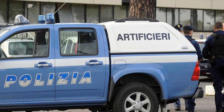 A Salerno la Polizia informa sui pericoli legati ai botti