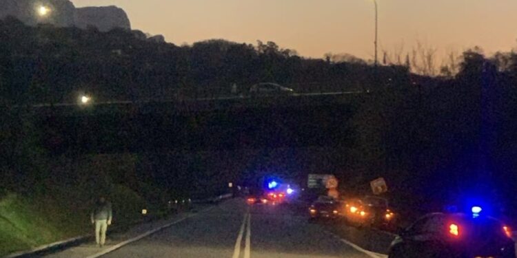 Incidente sulla Fondo Valle Sele: una persona è deceduta. Traffico bloccato