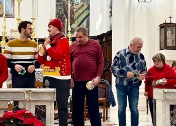 Successo per il concerto del Club Manouche a San Pietro. L’evento organizzato da Iskra