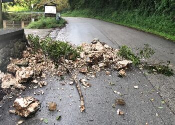 Frana a Controne: la Provincia dispone la chiusura della SS488