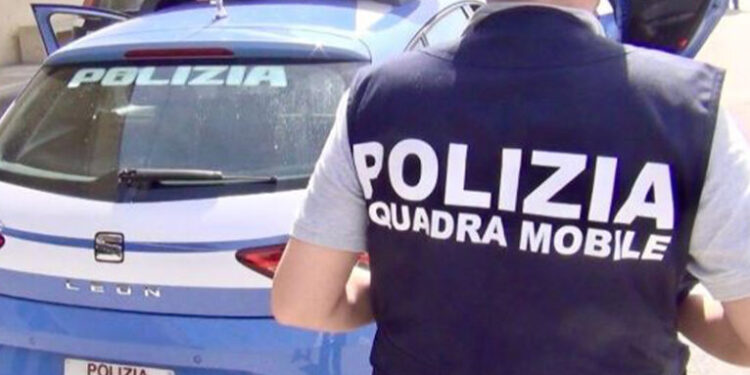 Va al Pronto soccorso di Salerno dopo un incidente: trovato con 49 dosi di cocaina