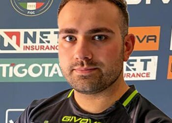 L’arbitro-eroe di Moliterno, Saverio Candela, ferma la partita e salva la vita a un uomo in tribuna