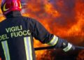 Abitazione distrutta dalle fiamme a Buccino: non ci sono feriti