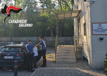 Pontecagnano Faiano: maltratta la moglie e spaccia mentre è ai domiciliari, arrestato
