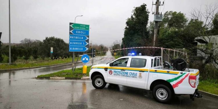 Esondazione fiume Calore: traffico bloccato tra Postiglione e Controne