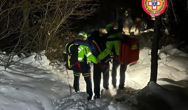 Si infortuna durante un’escursione sul Pollino: salvato dal Soccorso Alpino