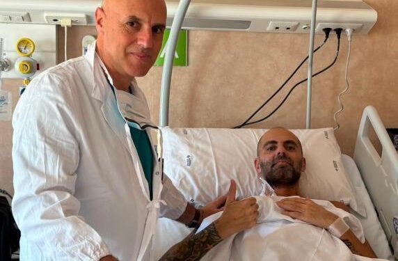 Dario salvato da un cuore artificiale. Al Monaldi impiantato un cuore artificiale, è il primo del Sud Italia