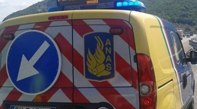 Fine settimana con neve e gelo. Si teme per la viabilità e sui controlli lungo la A2 a Sala Consilina