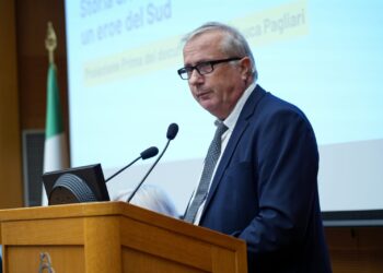 La raccolta firme della Fondazione Vassallo: “Chiediamo le dimissioni di Franco Alfieri”