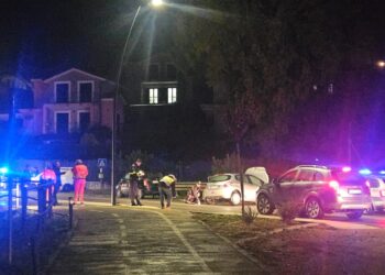 Scontro tra 3 auto a Villammare: 4 persone ferite