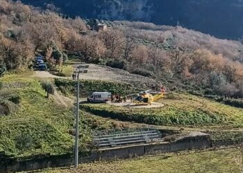 Donna accusa malore a Roscigno, necessario l’arrivo dell’elisoccorso