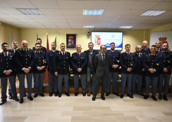 Potenza: Il Questore Ferrari presenta 9 Vice Ispettori e 13 Agenti di Polizia di Stato