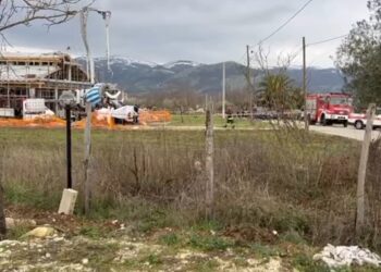 “Le morti sul lavoro sono una piaga insanabile”: il monito del Vescovo Carbonaro al funerale del 44enne di Muro Lucano