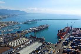 Due feriti nel porto di Salerno. L’ira dei sindacati: “Lavoratori sotto stress. Ci sono carenze organizzative”