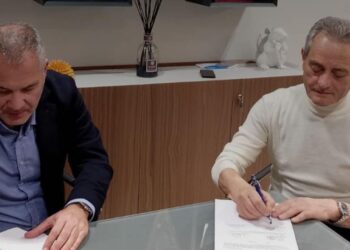 Debutto col furto per l’allenatore della Sarnese: gli rubano l’auto durante la conferenza stampa