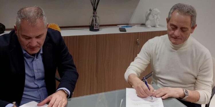 Debutto col furto per l’allenatore della Sarnese: gli rubano l’auto durante la conferenza stampa