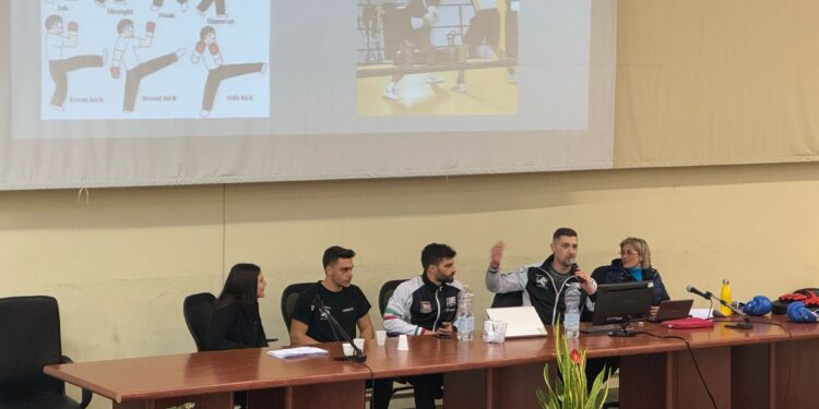 Al “Sacco” di Sant’Arsenio un incontro sulla kickboxing come  educazione contro il bullismo