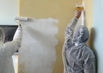 Gli studenti del CAT del “Cicerone”di Sala Consilina rifanno il look alla scuola