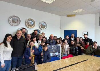 Il Comune di Sassano dona strumenti musicali all’Istituto “Falcone” per i laboratori musicali