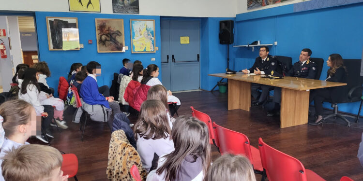 A Potenza la Polizia Postale incontra gli studenti per parlare di cyberbullismo