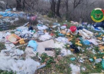 Emergenza rifiuti tra Potenza e Lavello: il Corpo Forestale denuncia discariche illegali