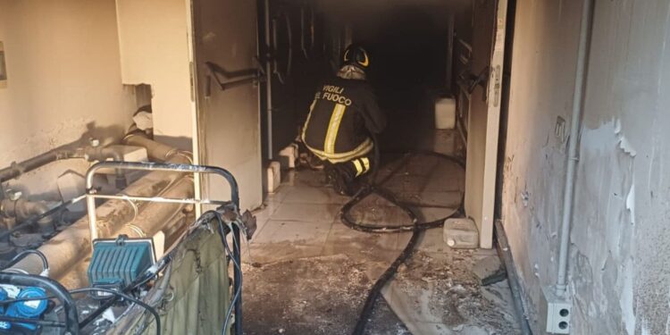 Paura a Mercato San Severino: divampato un incendio nei locali della spa al Park Hotel