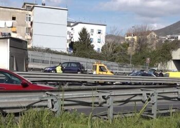 Incidente all’uscita dell’A2 di Angri: traffico in tilt