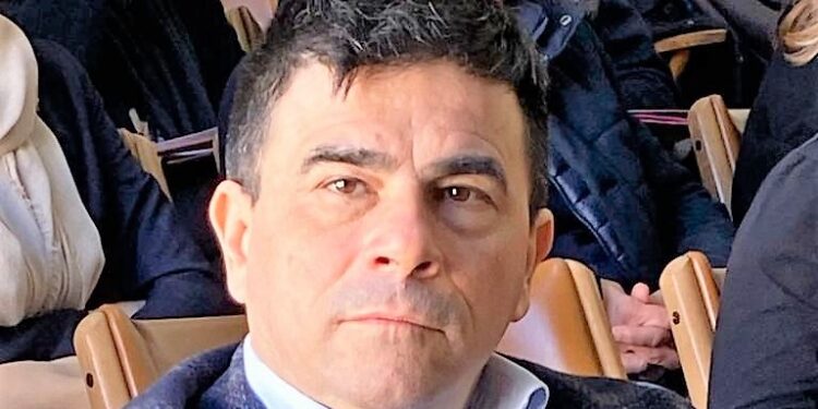 Paziente su una barella per quattro giorni al Pronto soccorso del “Ruggi” di Salerno: Polichetti (Udc) denuncia il caso