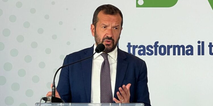 Frana nei pressi del viadotto “Fortunato” sulla Sinnica. L’assessore Pepe: “Monitoraggio in corso”