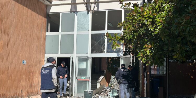 Assalto al bancomat di Sant’Antonio La Macchia a Potenza: ristrutturato ingresso comunale e riaperti gli accessi
