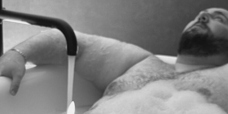 La libertà come atto di coraggio: “Rinascerò” è il nuovo singolo di Marione