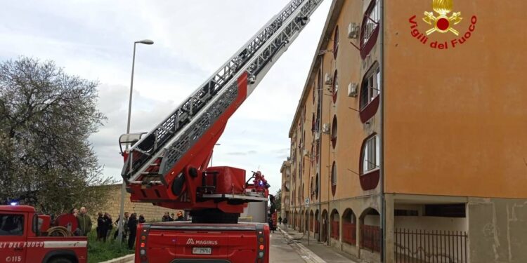 Incendio in un appartamento a Lavello: provvidenziale intervento dei Vigili del Fuoco