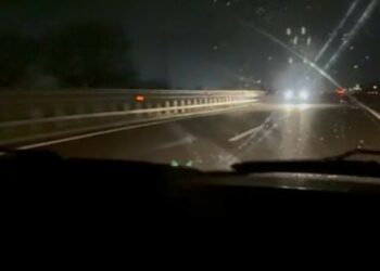 Auto contromano in a2: paura a Padula. Fondamentale intervento di un conducente di autobus