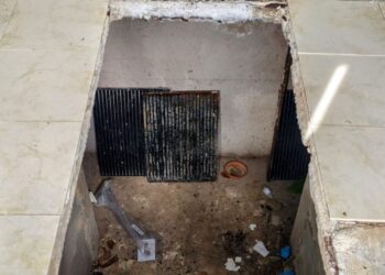 Coppia di coniugi precipita in una grata al cimitero di Giffoni Valle Piana