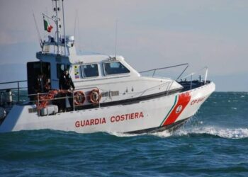 Tragedia in gita scolastica: morta una studentessa 17enne a bordo di un traghetto