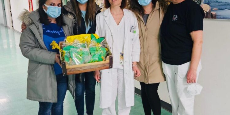 Dagli alunni del nido di Auletta doni alla Pediatria di Polla per l’8 marzo