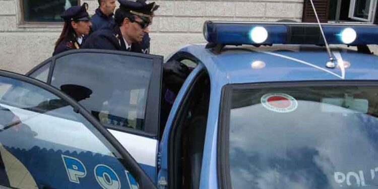 Nascondevano droga nell’armadio: marito e moglie in manette a Battipaglia